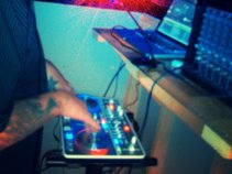 DJ Niky D