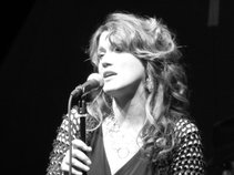Mary Jenson Vocalist