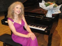 Sophia Agranovich - Concert Pianist, Recording Artist, Educator