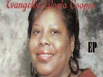 Evangelist Gloria Cooper