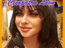 Cleopatra León