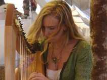 Mary and Her Harp