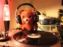 DJ Fozzy Bear