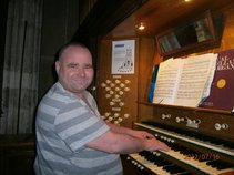 Free Lance Organist