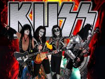 KUSS ∞ A Tribute To KISS