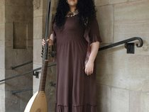 Miriam Fernandez/guitar & luths