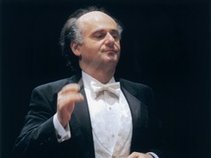 Nurhan Arman, Conductor