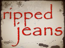 RIPPED JEANS