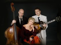 Lady In Jazz trio