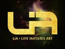 (LiA)LIFE IMITATES ART