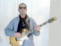 www.guitargods.co /Electric-Legacy/facebook.com
