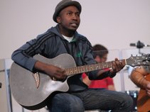 Emmanuel Niyenzima music1
