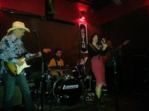 The Real Deal - Smokin' Hot Country Rock featuring Tom Huebner and Dottie Escue