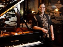 Glenn Osur at the Piano