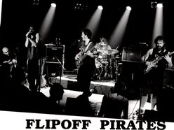 Flipoff Pirates