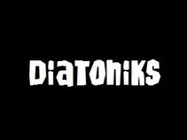 Diatoniks