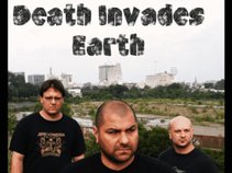 Death Invades Earth (D.I.E)