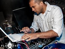 DJ GREEN