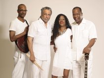 TENA RILEY    &    TOTAL PACKAGE    BAND