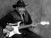 Sammy Fender & the Blues Masters