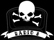 RADIO 8