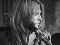 Annette Ash Singer Songwriter
