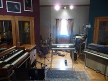 Fat Track Studio (Recording Studio)