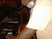 DJ QUAD (THE MIX MASTER)