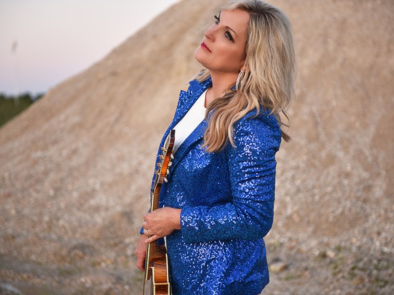 Only Me (Featuring Willie Nelson) by Rhonda Vincent | ReverbNation