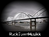 J.G - (RockTownMusikk)