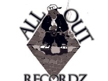 ALL OUT RECORDZ