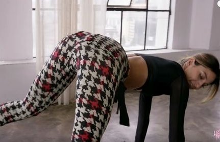 Lexy panterra yoga