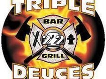 triple deuces bar and grill