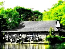 the boathouse of victoria park